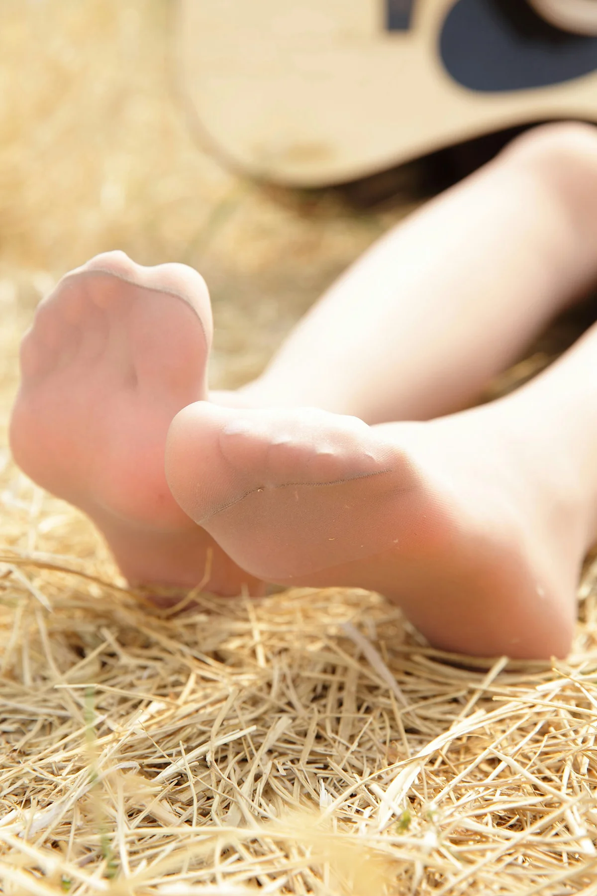 AISS爱丝 No.025 树下，你会为我的天衣无缝所迷倒吗？ - 2