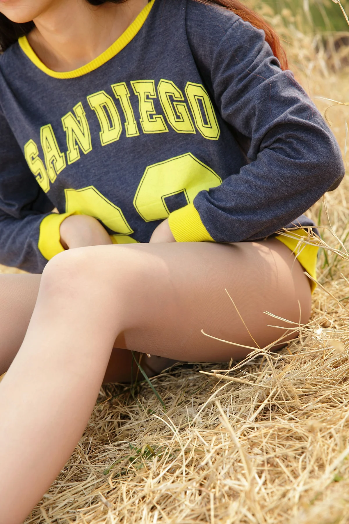 AISS爱丝 No.025 树下，你会为我的天衣无缝所迷倒吗？ - 6