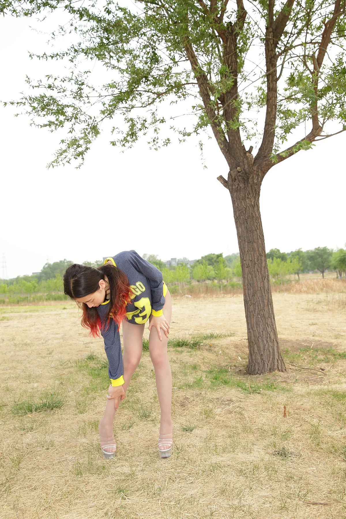 AISS爱丝 No.025 树下，你会为我的天衣无缝所迷倒吗？ - 10