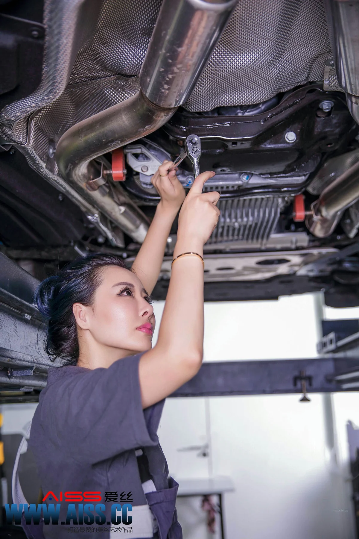AISS爱丝 No.061 亲爱的，你的车需要保养吗？主题 - 4