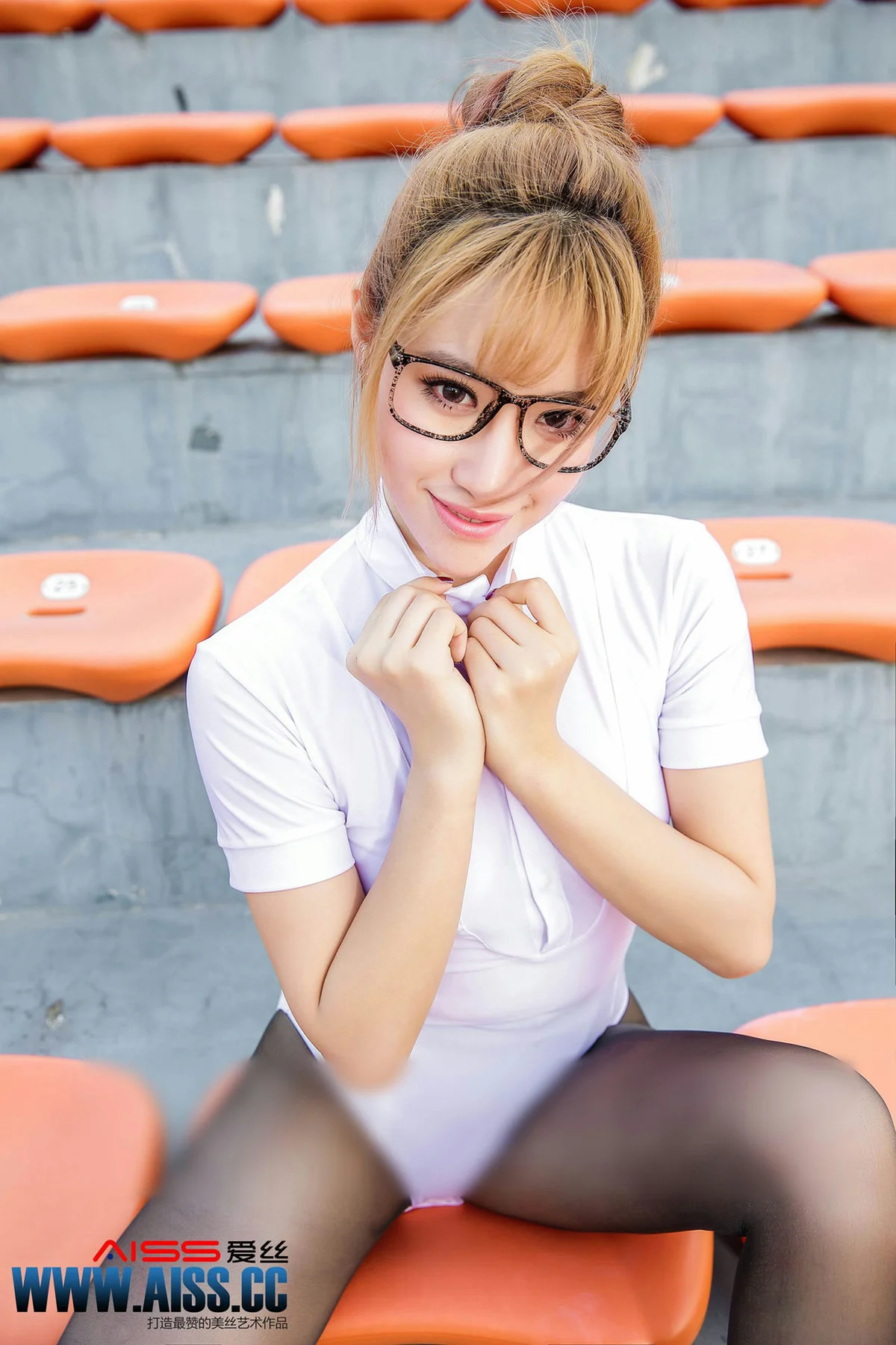 AISS爱丝 No.065 《体育场，阳光明媚》 - 6