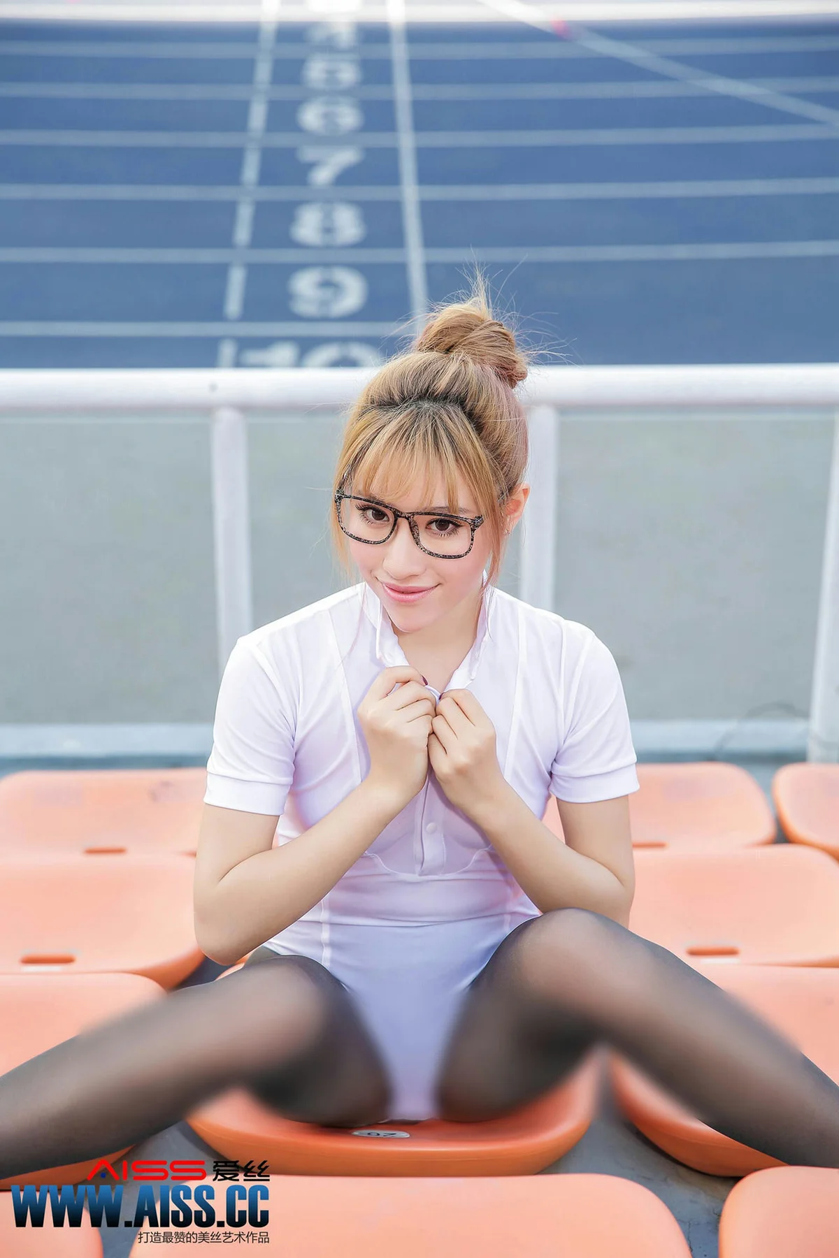 AISS爱丝 No.065 《体育场，阳光明媚》 - 6