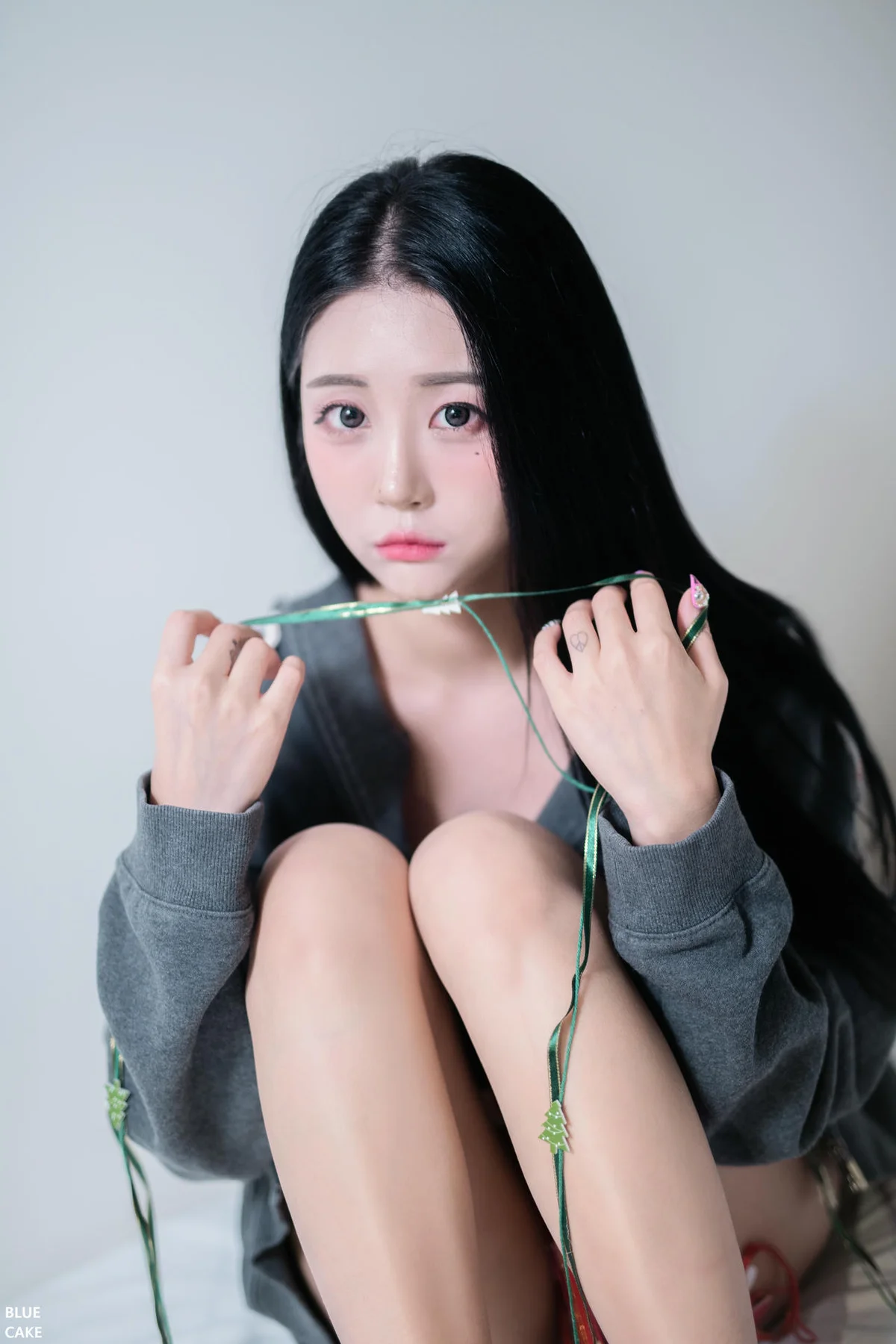 BLUECAKE No.010 Bomi & Lover爆乳黑丝香肩美腿 - 4