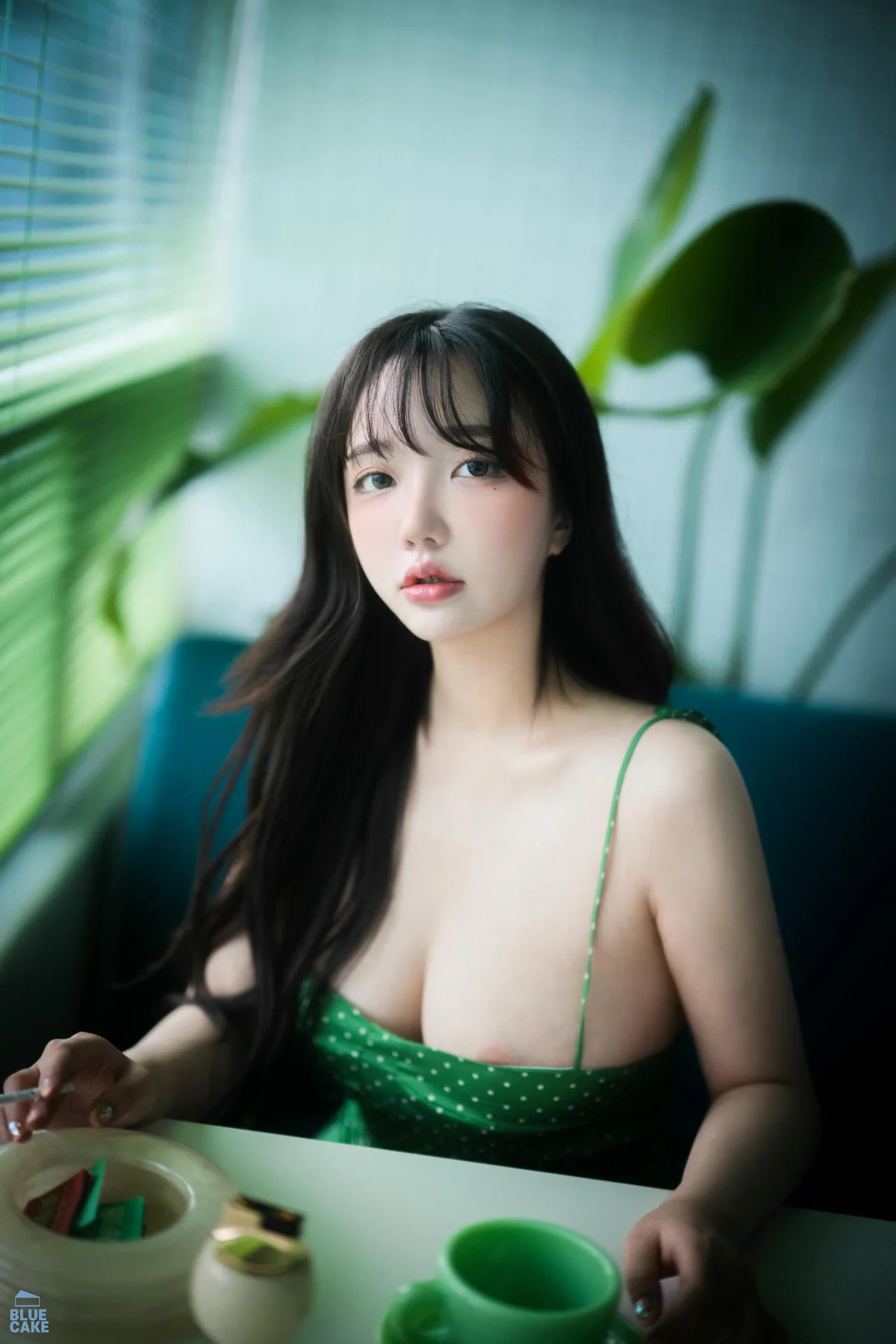 BLUECAKE No.040 YeEun品茶少女爆乳诱惑 - 1