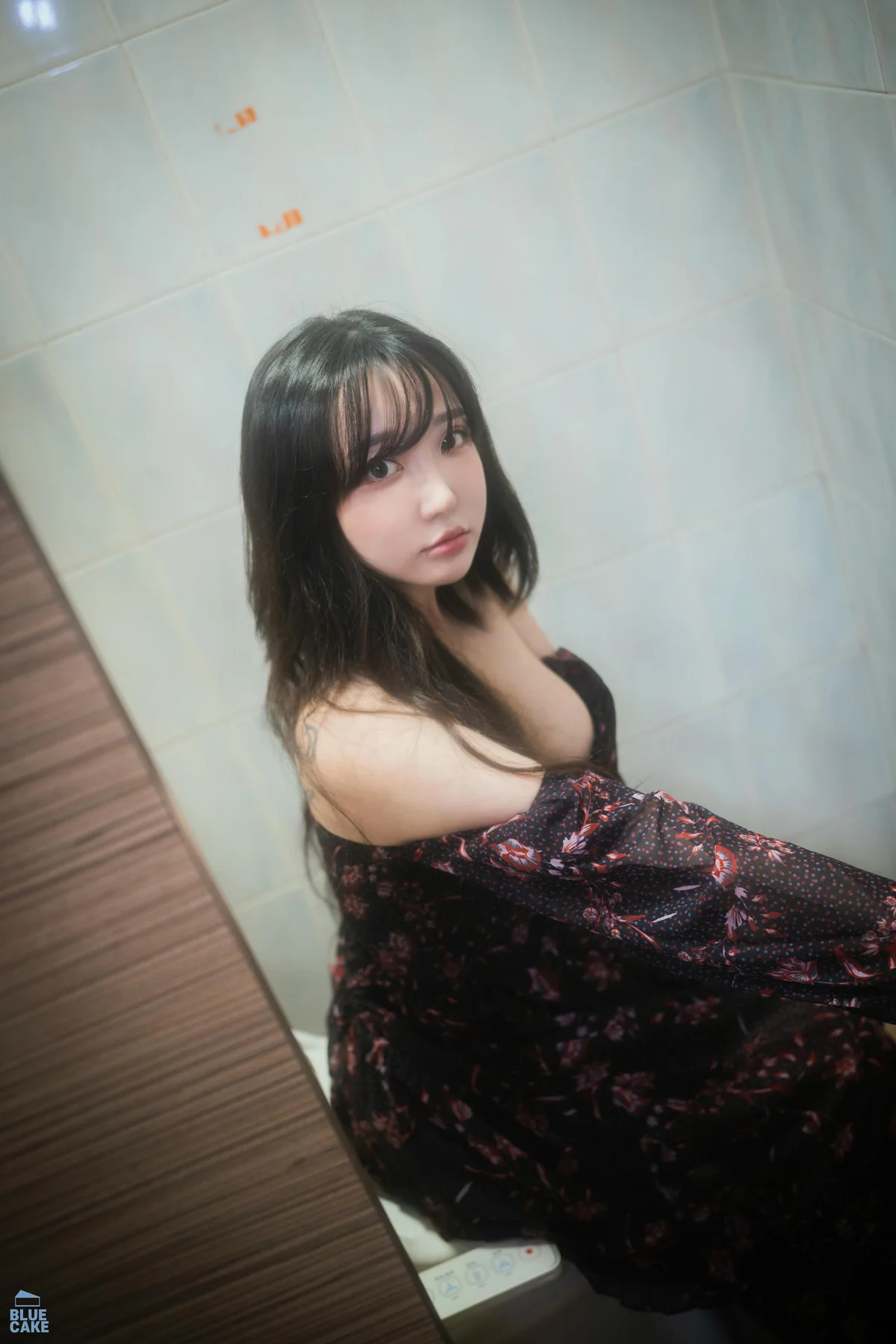 BLUECAKE No.040 YeEun品茶少女爆乳诱惑 - 2