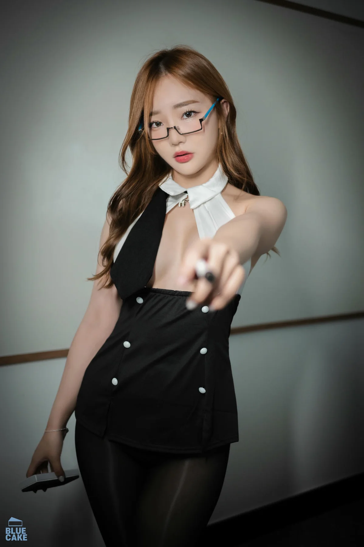 BLUECAKE No.051 NewBom眼镜萝莉爆乳 - 5