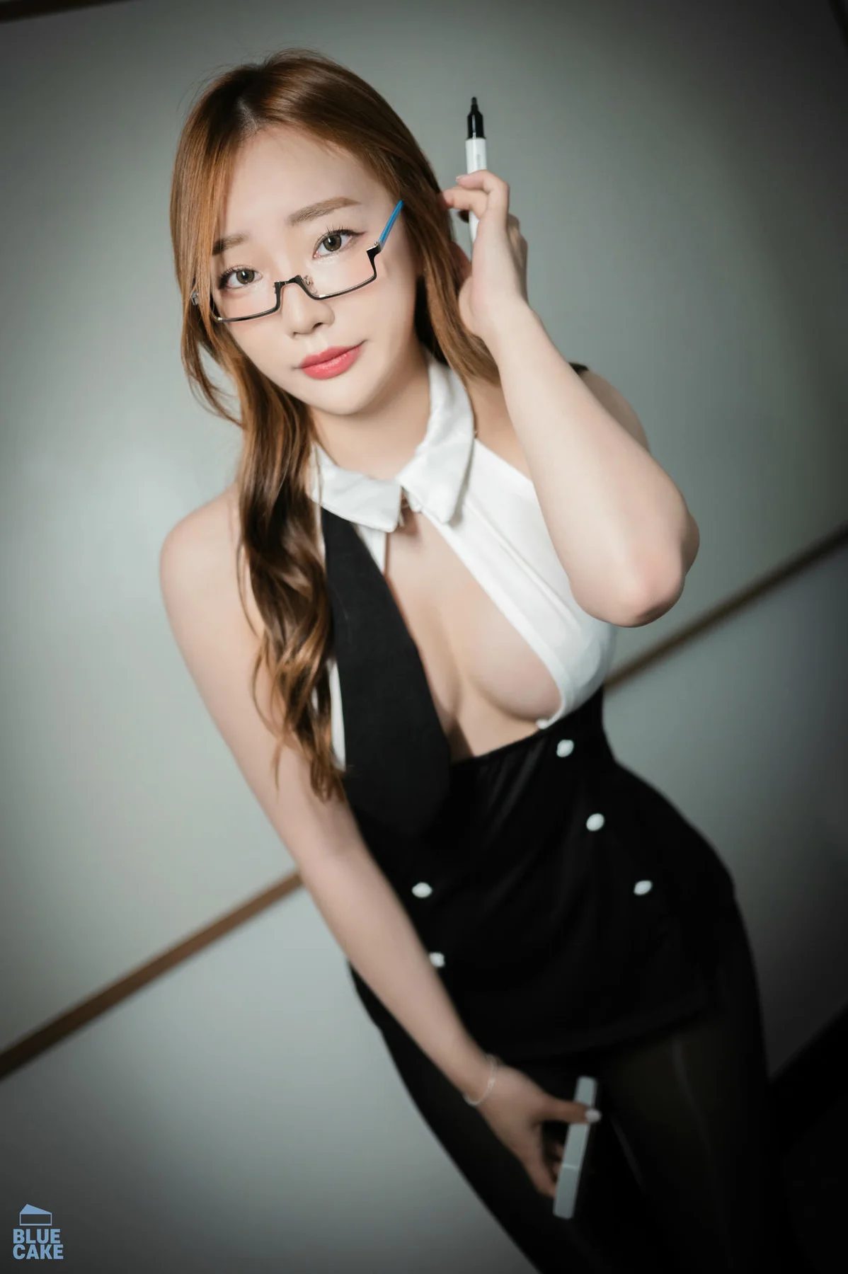 BLUECAKE No.051 NewBom眼镜萝莉爆乳 - 7