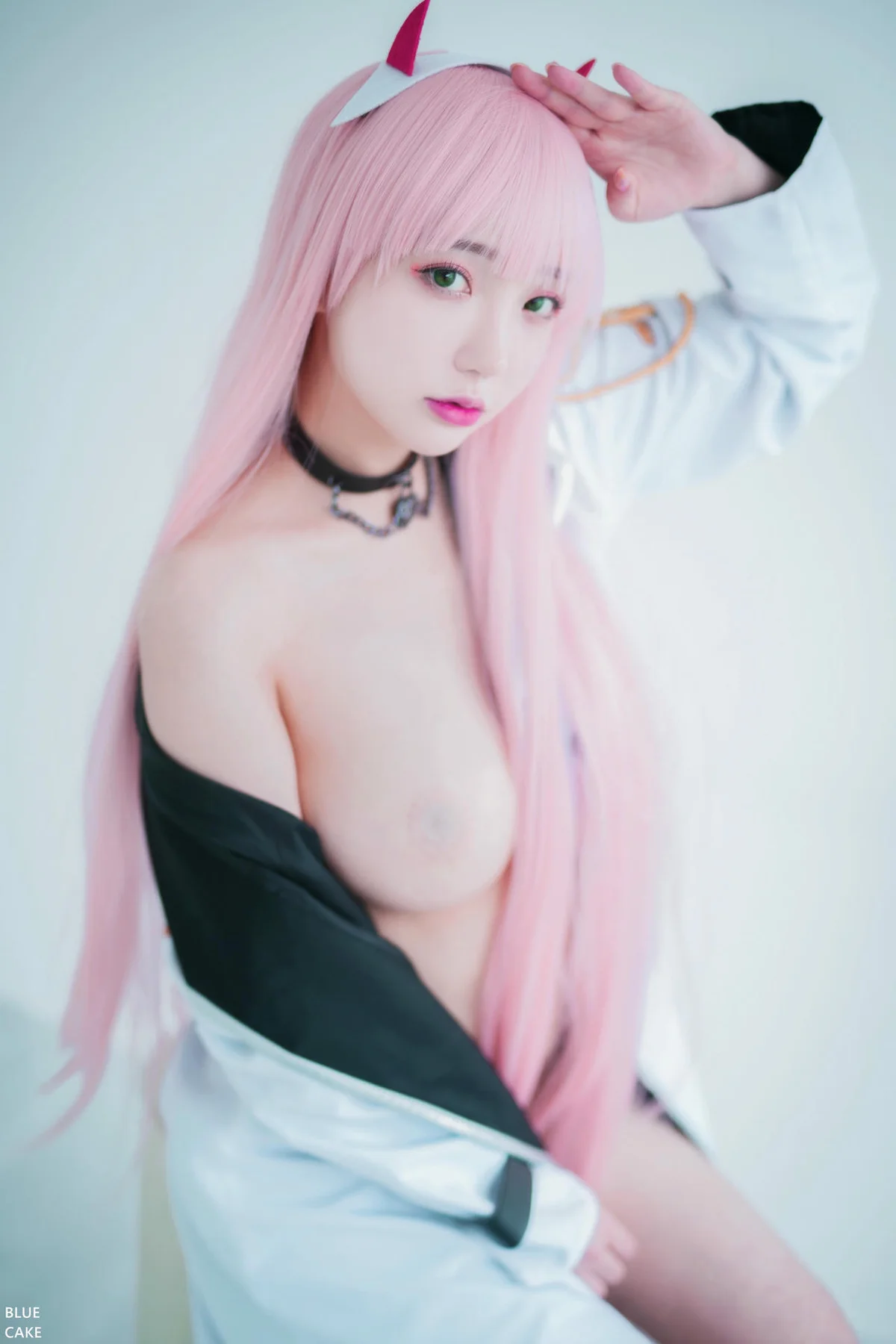 BLUECAKE No.053 Son Ye性感兔女郎网袜 - 2