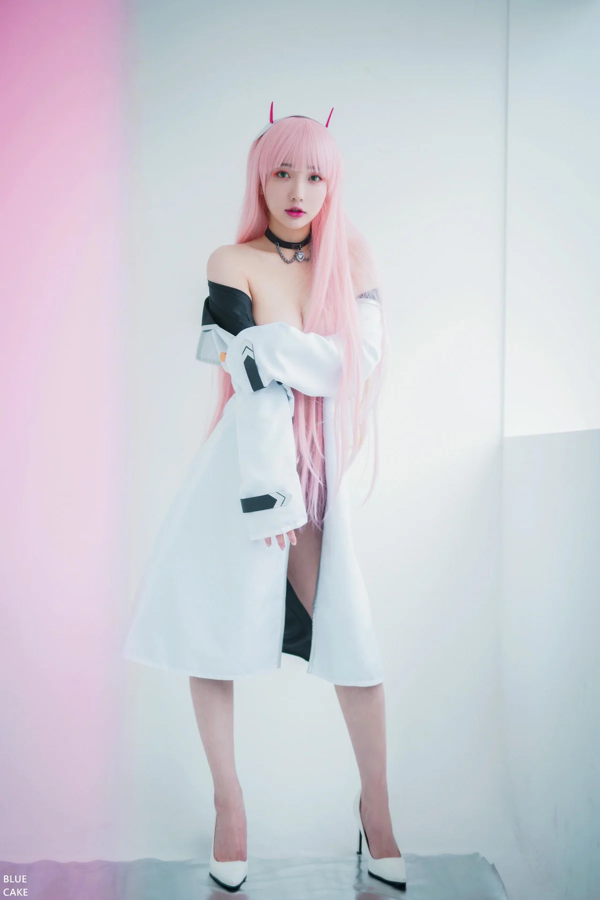 BLUECAKE No.053 Son Ye性感兔女郎网袜 - 9