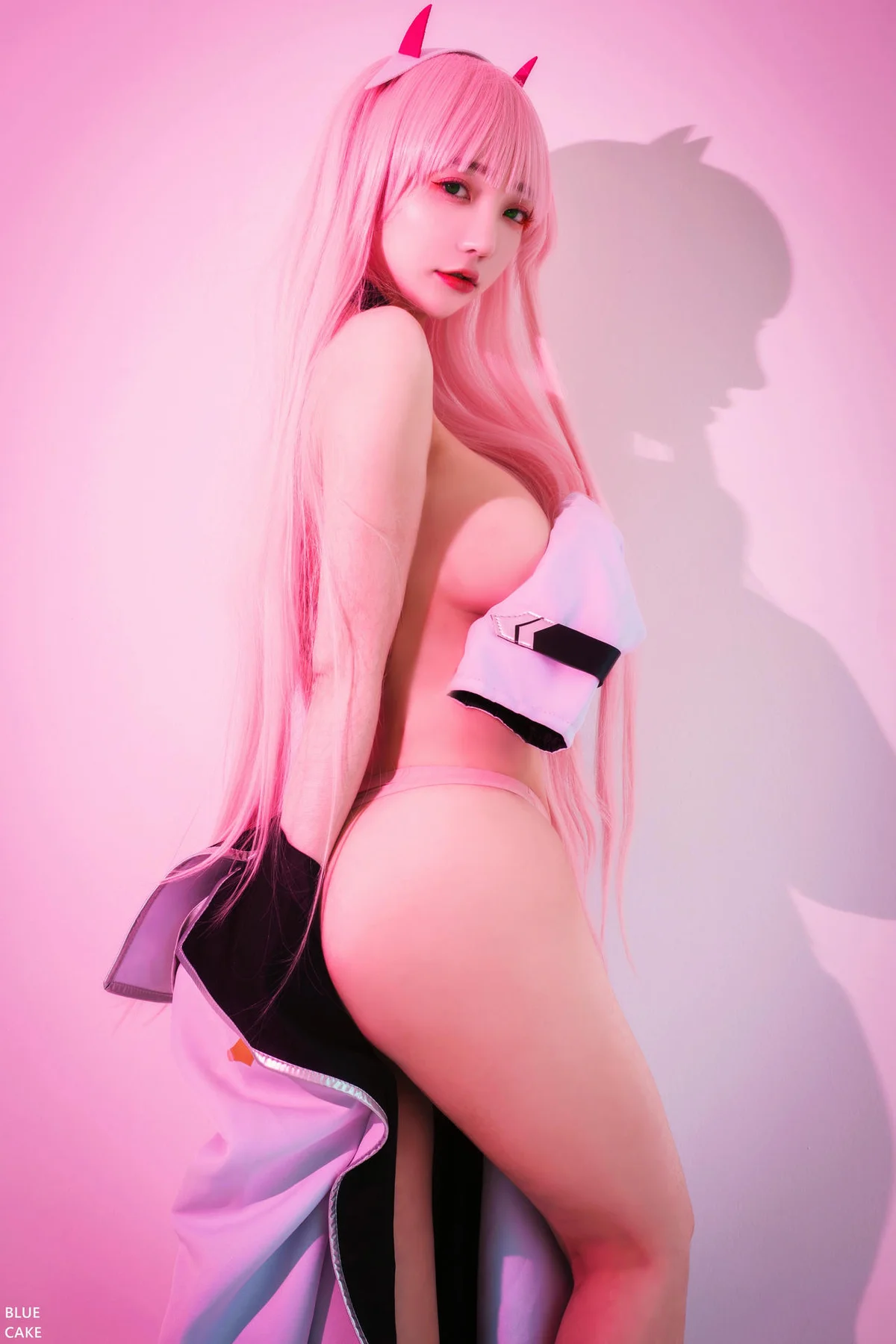 BLUECAKE No.053 Son Ye性感兔女郎网袜 - 6