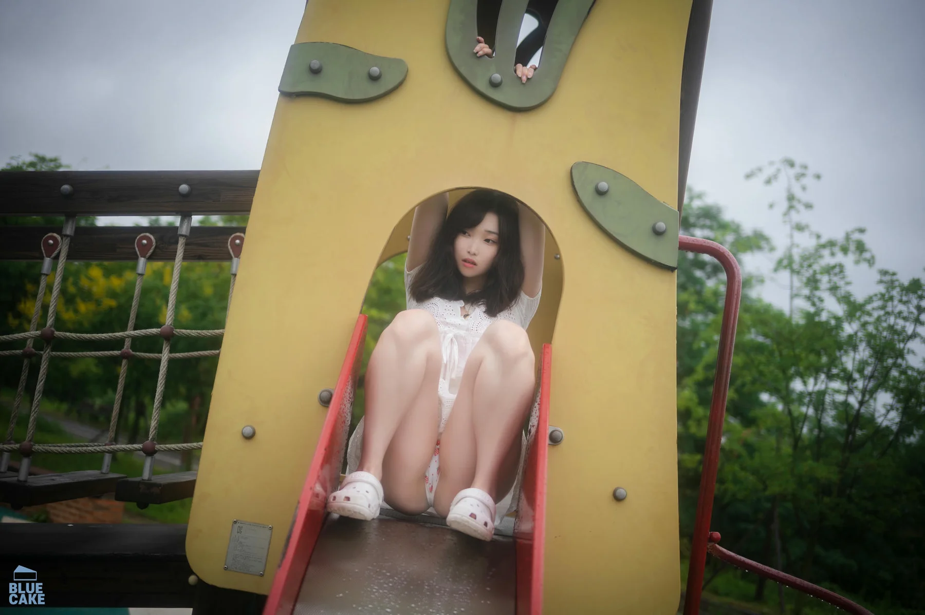 BLUECAKE No.064 Bambi公园性感少女 - 9