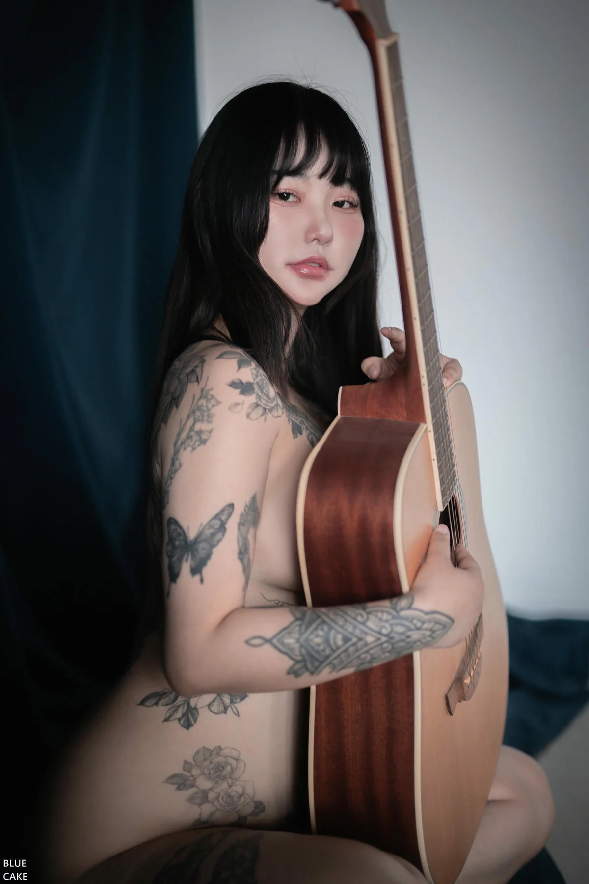 BLUECAKE No.068 Boyeon肥美纹身吉他个性美女 - 1