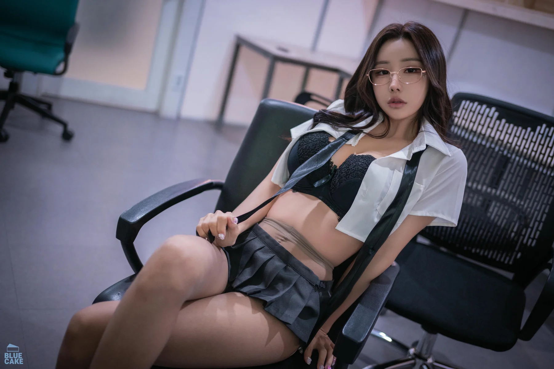 BLUECAKE No.099 YeonYu办公ol丝袜黑丝 - 5