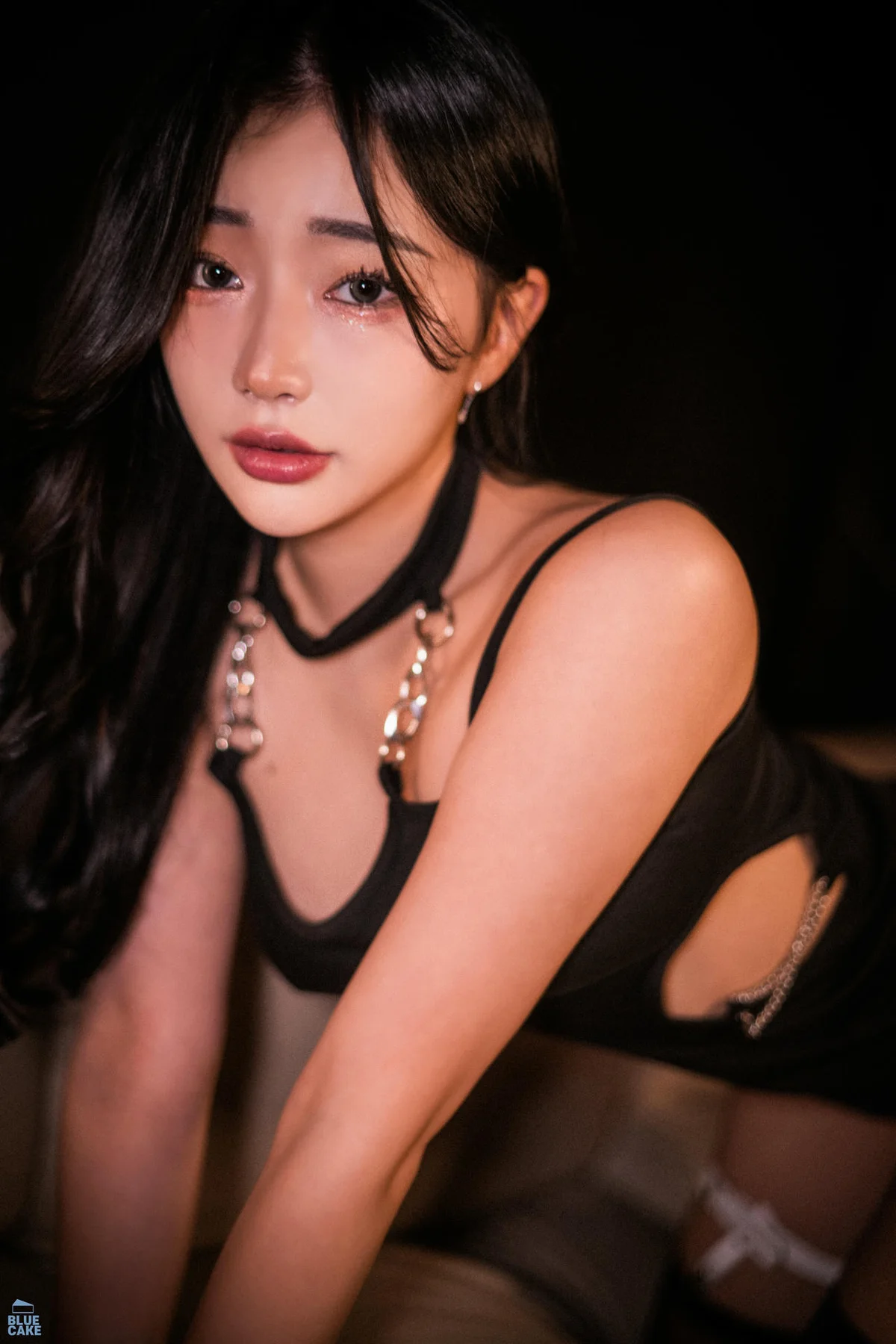BLUECAKE No.105 NewBom黑丝翘臀少女 - 2