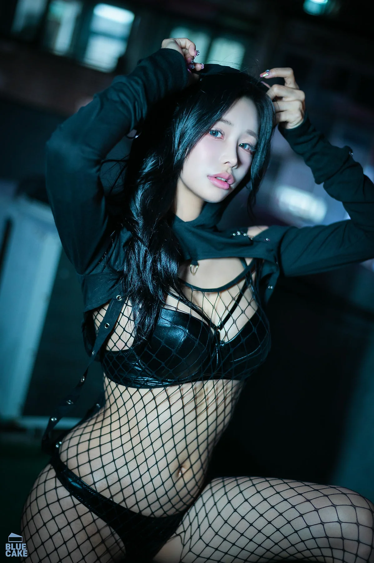 BLUECAKE No.166 YeonYu黑丝网袜皮衣 - 5
