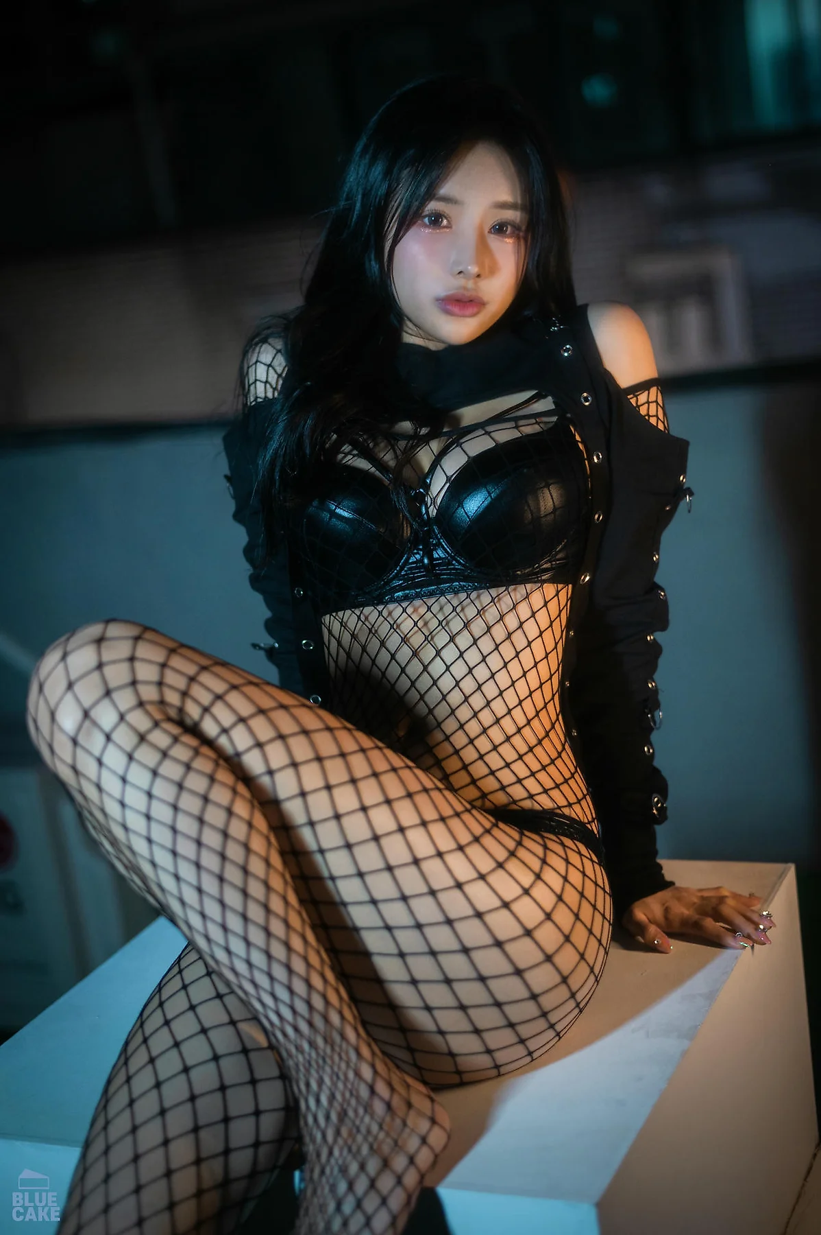 BLUECAKE No.166 YeonYu黑丝网袜皮衣 - 6