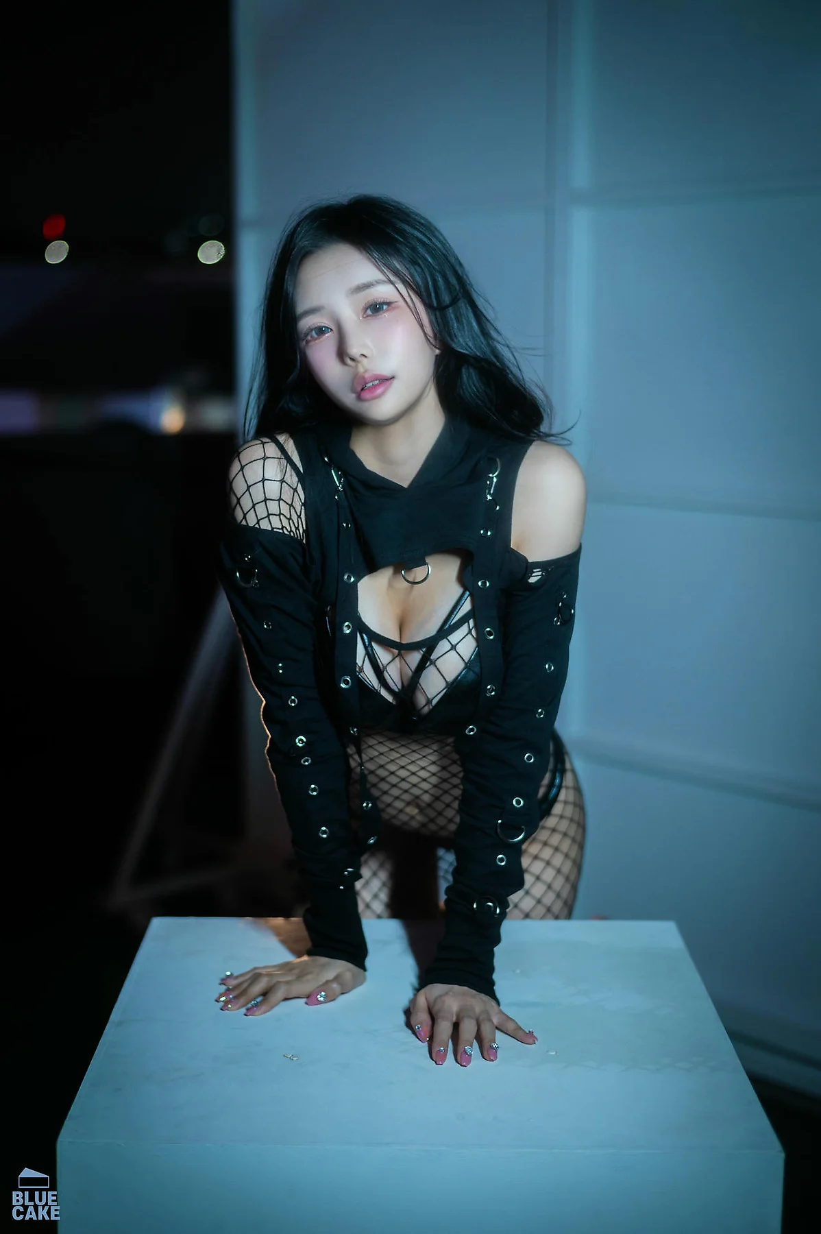 BLUECAKE No.166 YeonYu黑丝网袜皮衣 - 3