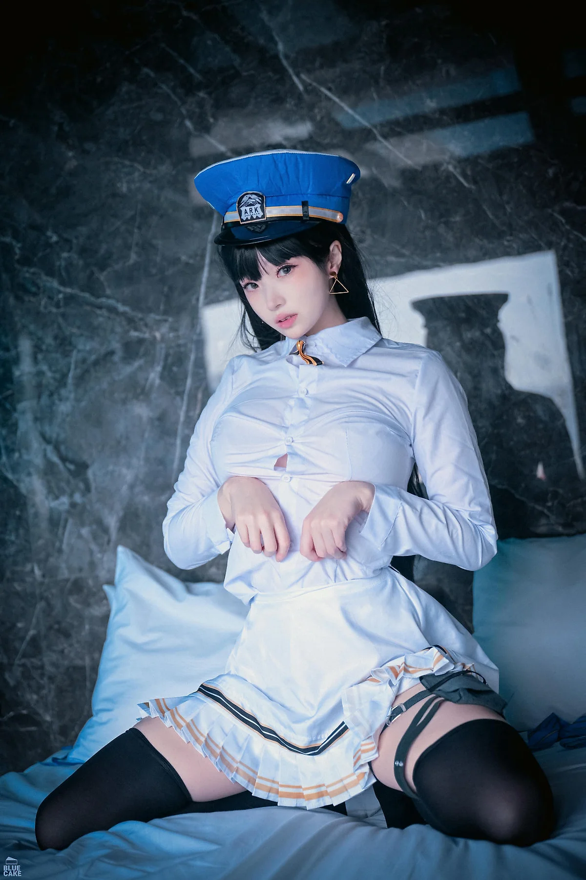 BLUECAKE No.180 Bambi制服少女丁字裤 - 2