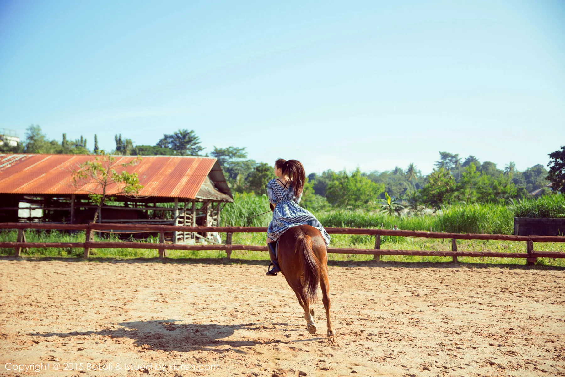 BoLoli 波萝社 Vol.001 Modo 柳侑绮 俏皮美眉户外 - 1