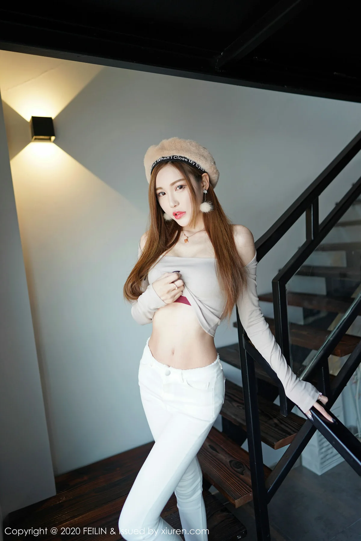 FeiLin 嗲囡囡 Vol.223 梦小楠小夜猫 新图上架 - 1