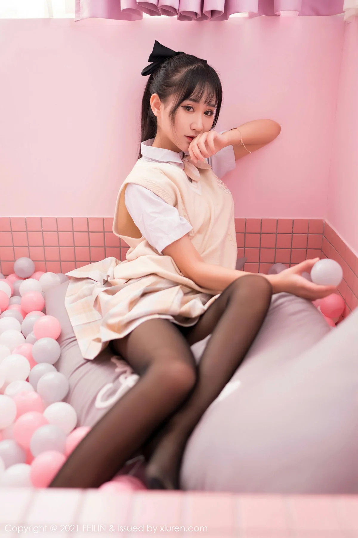 FeiLin 嗲囡囡 Vol.417 兔耳装黑丝 小果冻儿 性感写真 - 8