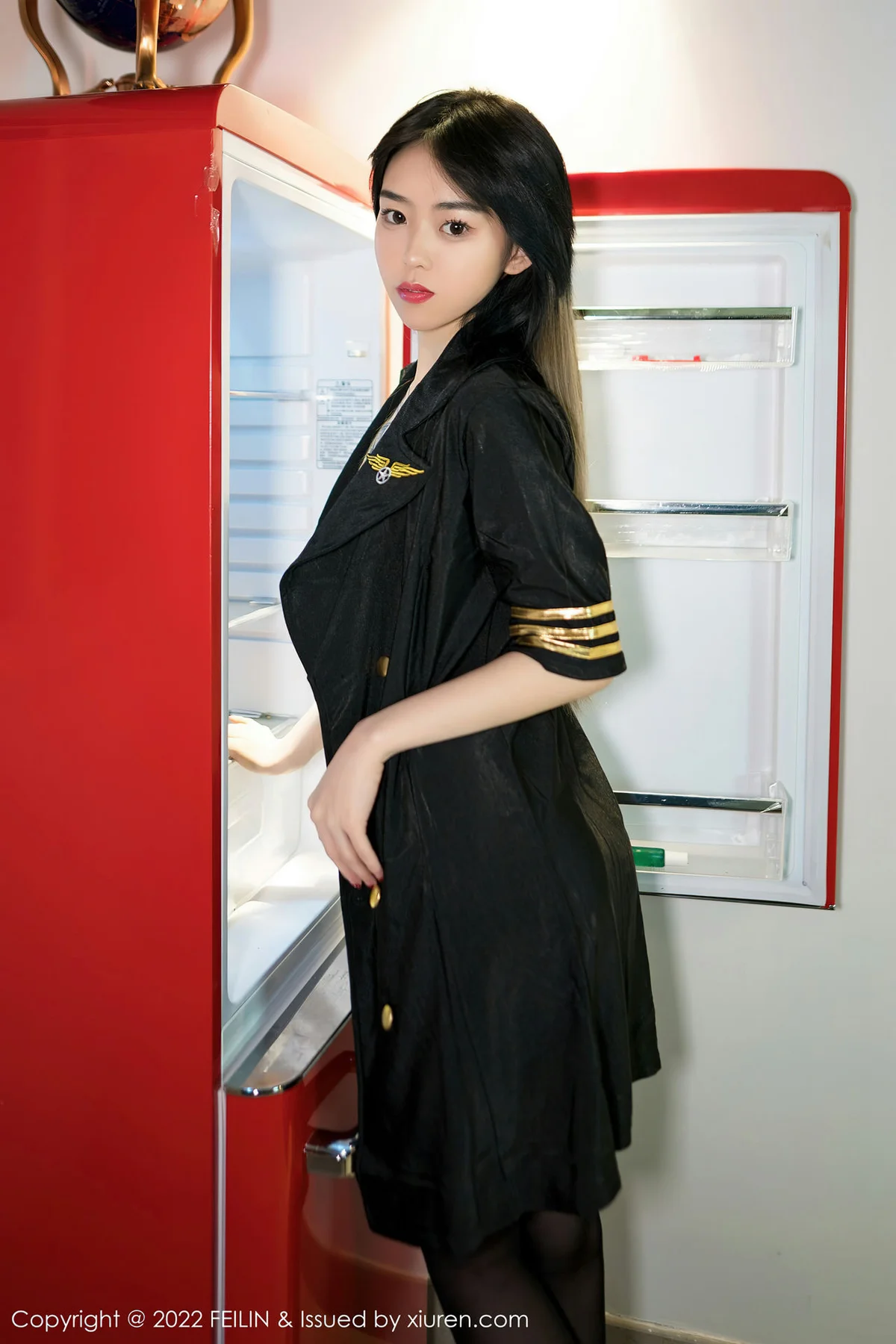 FeiLin 嗲囡囡 Vol.434  制服黑丝 奶瓶. 性感写真 - 2