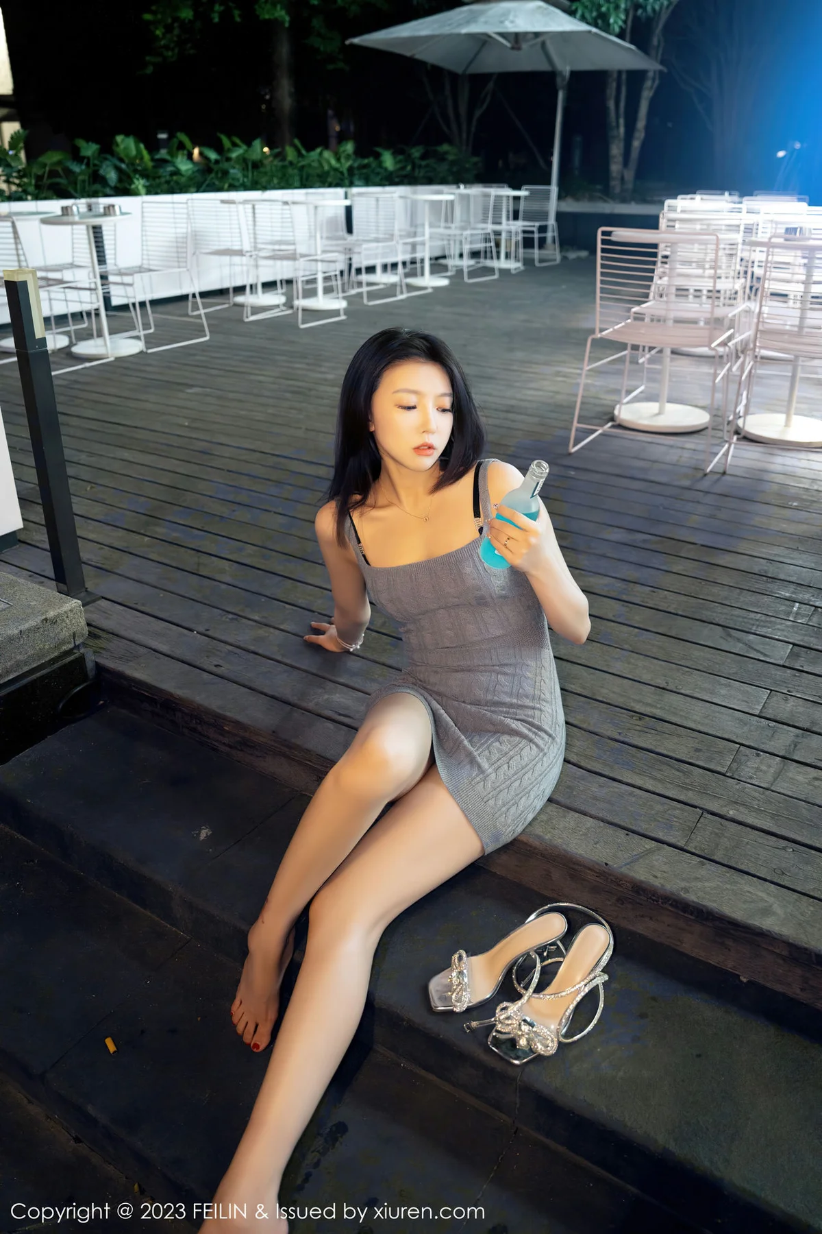 FeiLin 嗲囡囡 Vol.468  冯木木LRIS 背带短裙性感写真 - 7