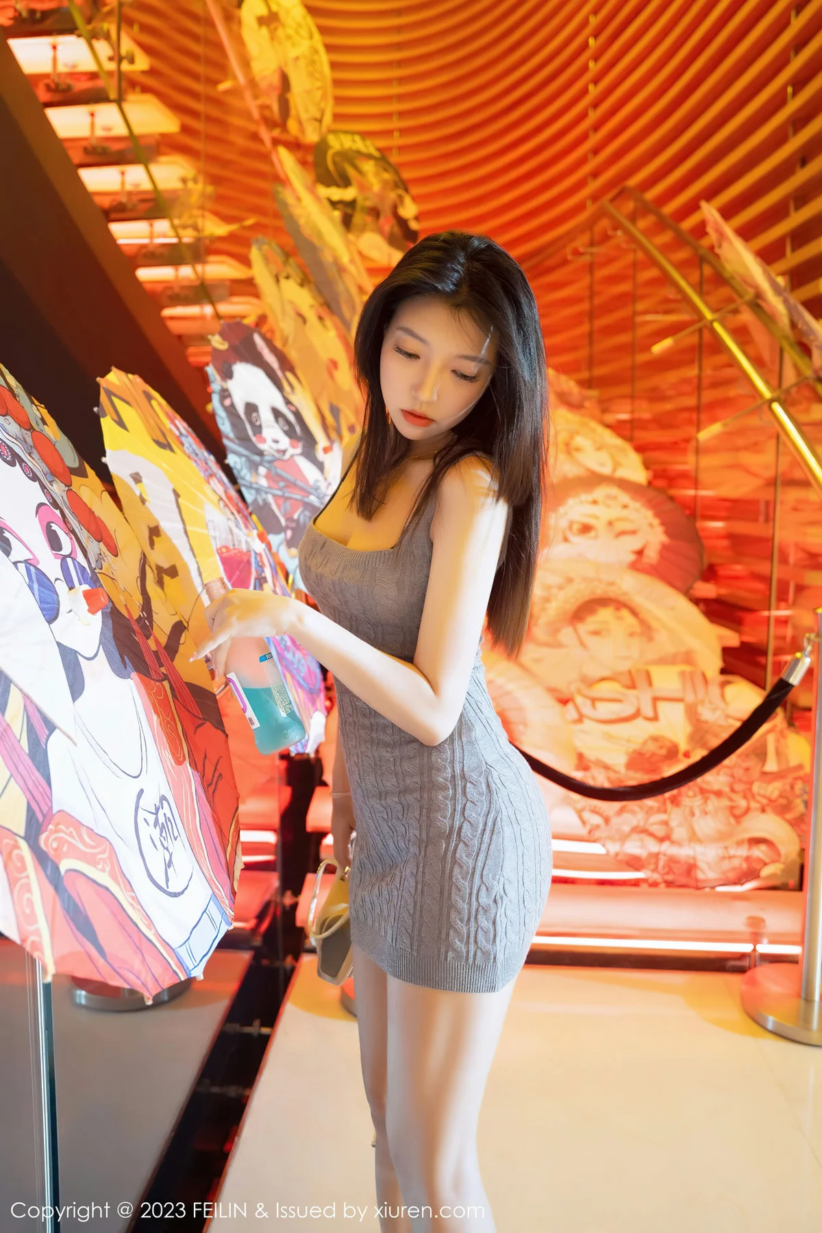 FeiLin 嗲囡囡 Vol.468  冯木木LRIS 背带短裙性感写真 - 5