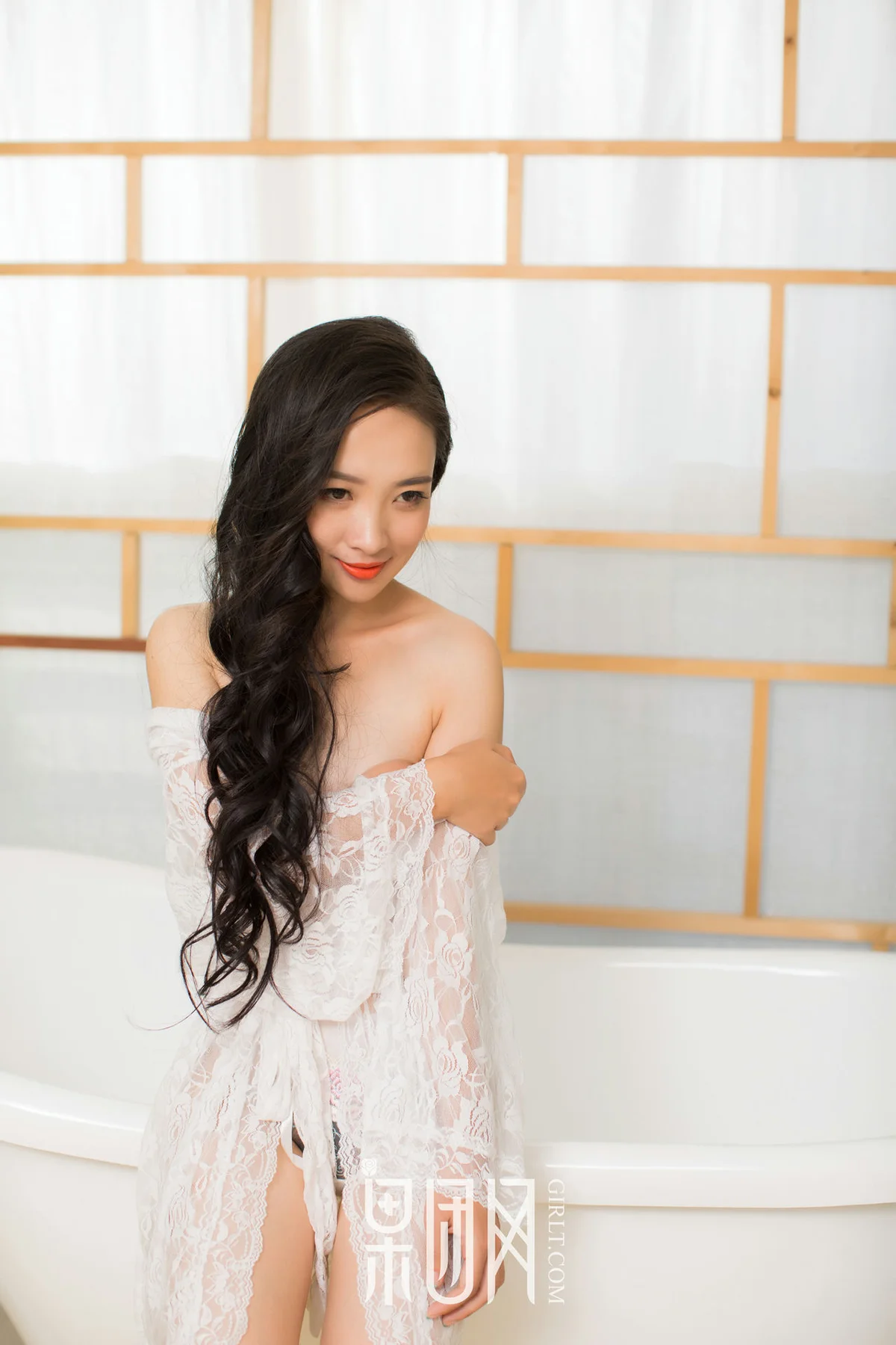 GIRLT 果团网 No.085 白色蕾丝&黑色连体网_夜归人 - 2