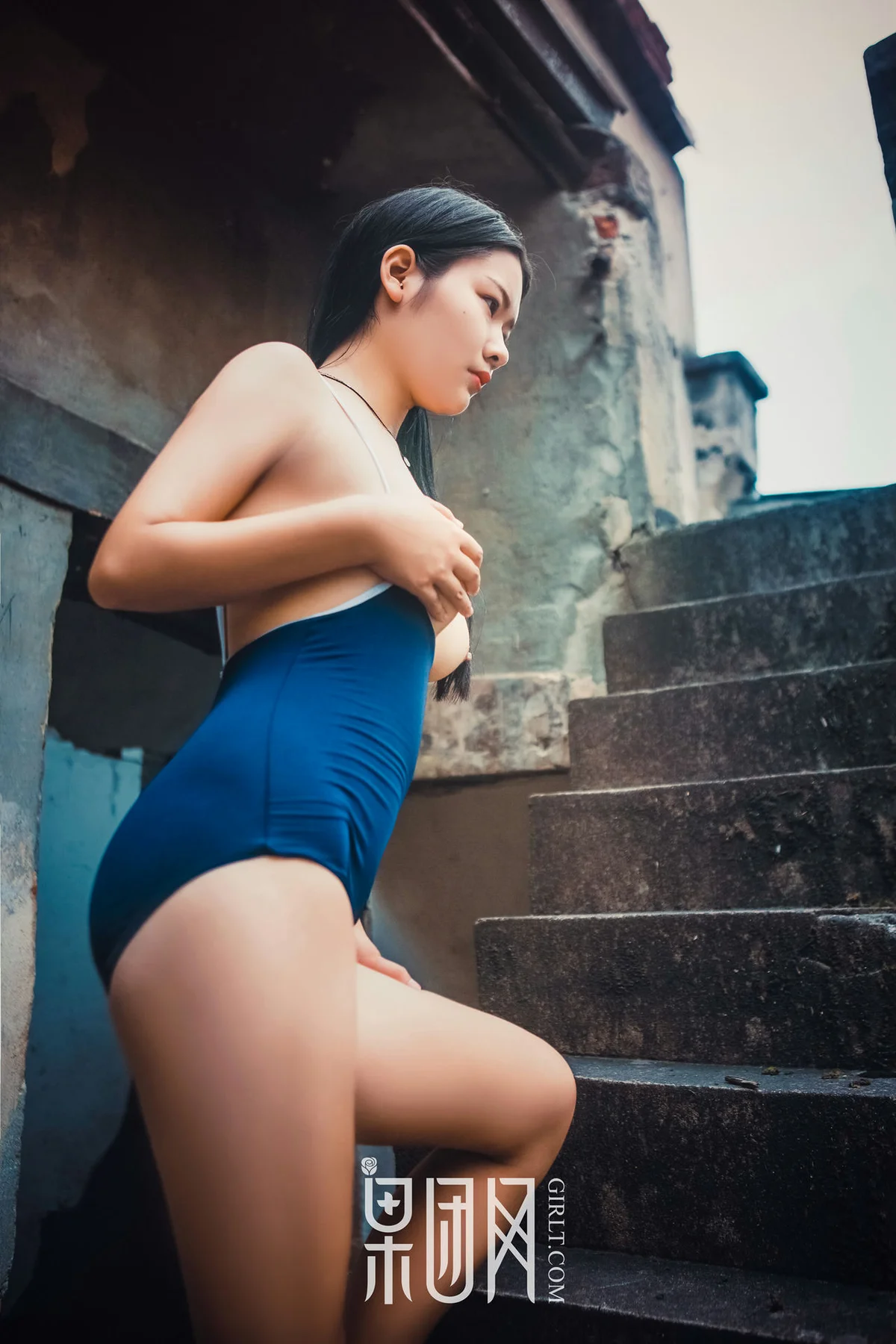 GIRLT 果团网 No.089 老房子的连体衣美女_独眼大脸猫 - 8