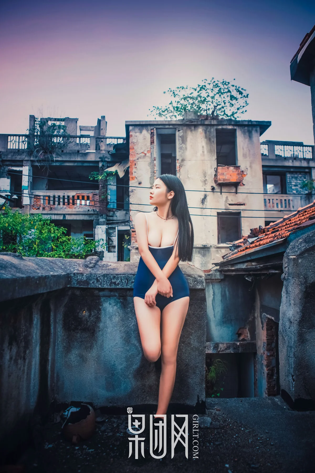 GIRLT 果团网 No.089 老房子的连体衣美女_独眼大脸猫 - 3