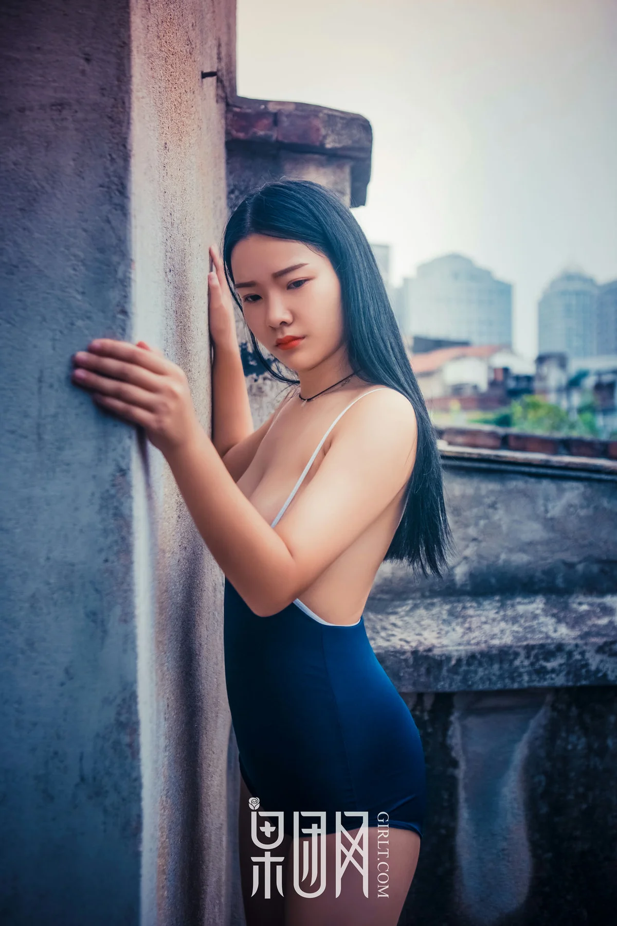 GIRLT 果团网 No.089 老房子的连体衣美女_独眼大脸猫 - 6