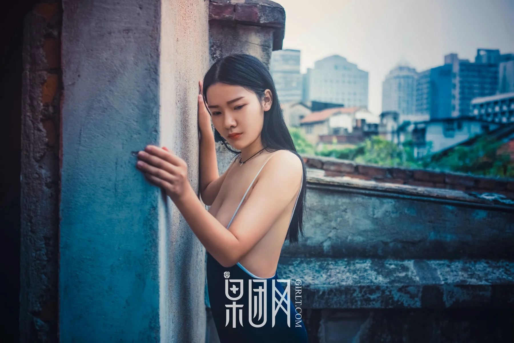 GIRLT 果团网 No.089 老房子的连体衣美女_独眼大脸猫 - 7