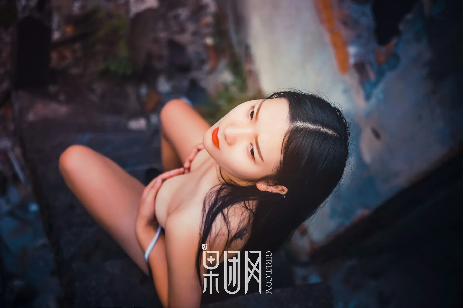 GIRLT 果团网 No.089 老房子的连体衣美女_独眼大脸猫 - 10