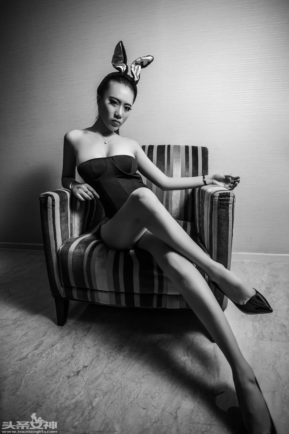 Goddes 头条女神 No.071 Modo 暗黑系巨乳小黑兔绮儿 - 2