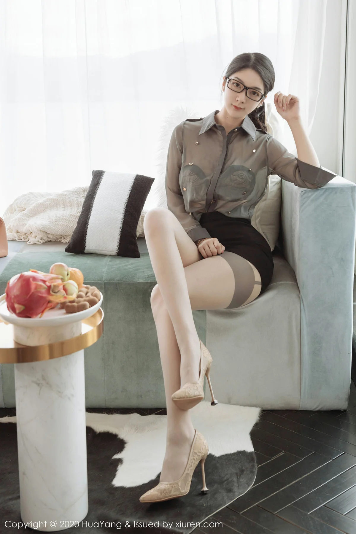 HuaYang 花漾show Vol.244 眼镜OL Angela小热巴 肉丝吊袜 - 6