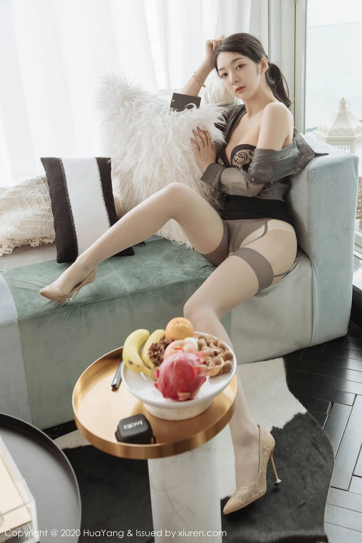 HuaYang 花漾show Vol.244 眼镜OL Angela小热巴 肉丝吊袜 - 9