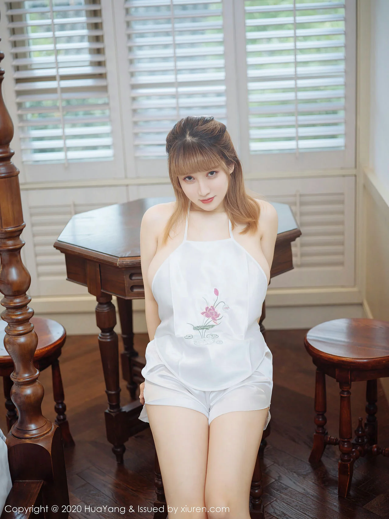 HuaYang 花漾show Vol.336 肚兜巨乳 周大萌  洁白古韵 - 3