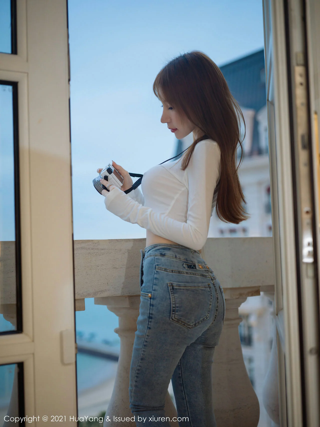 HuaYang 花漾show Vol.357 透视白T 周于希sandy 性感牛仔 - 3