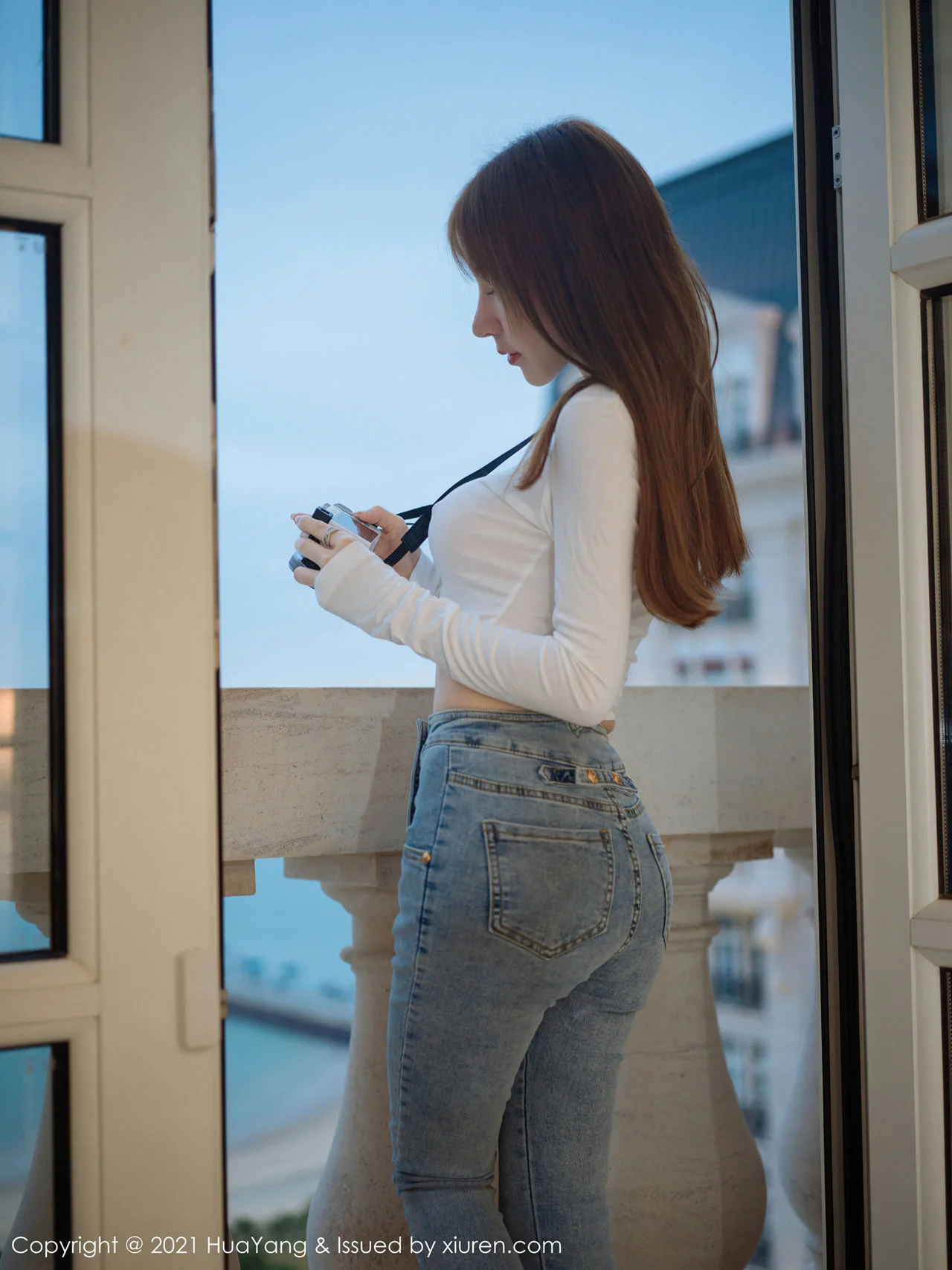 HuaYang 花漾show Vol.357 透视白T 周于希sandy 性感牛仔 - 4