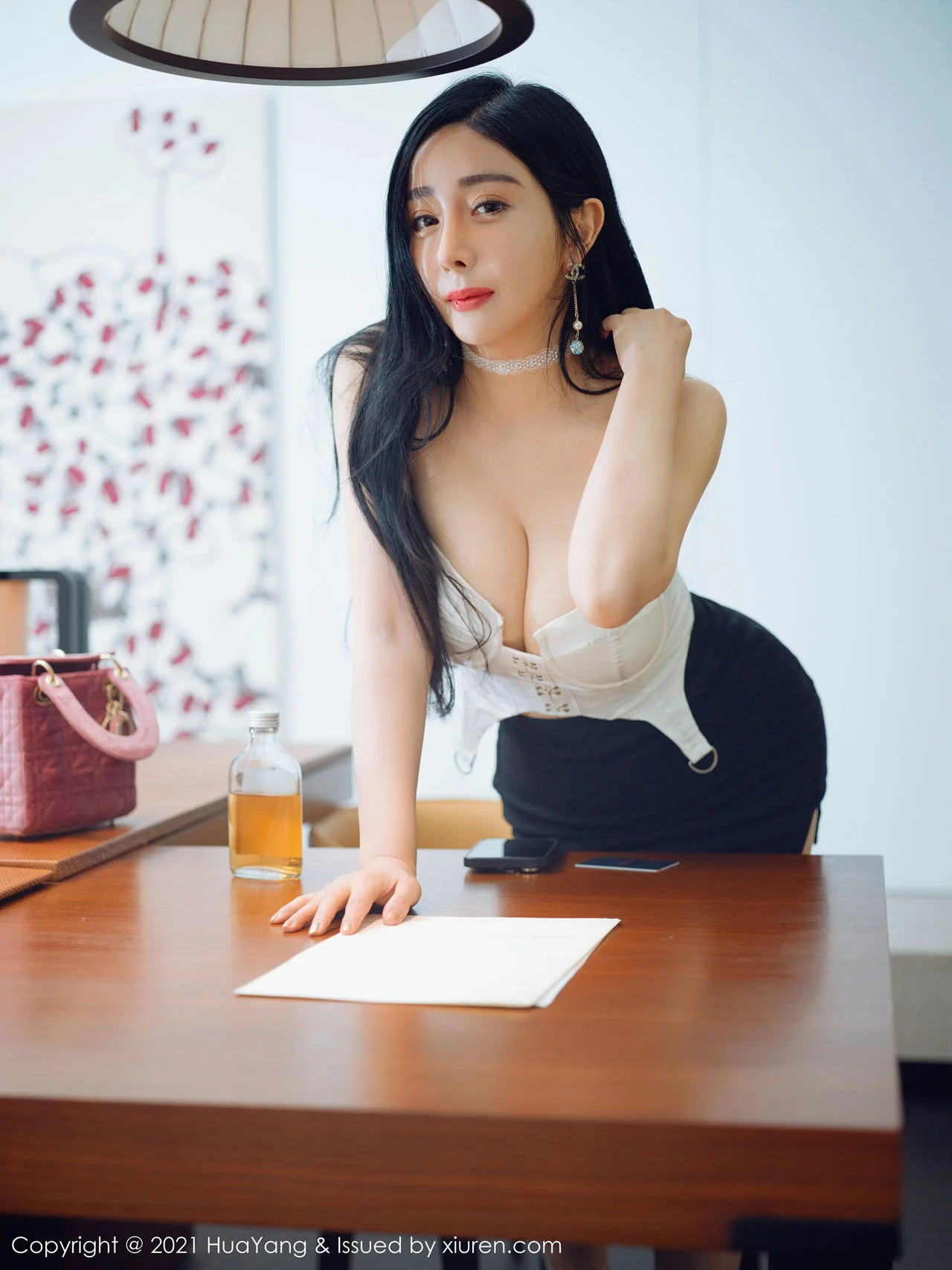 HuaYang 花漾show Vol.381 职场保险经纪 允爾 厦门旅拍写真 - 4