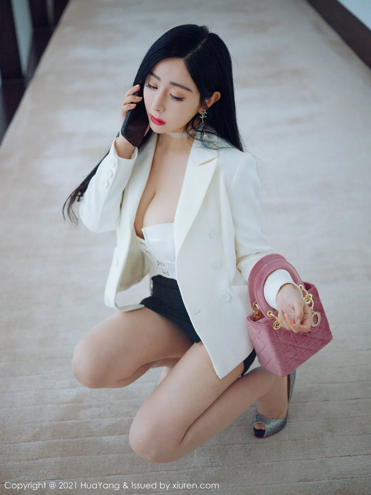 HuaYang 花漾show Vol.381 职场保险经纪 允爾 厦门旅拍写真 - 8