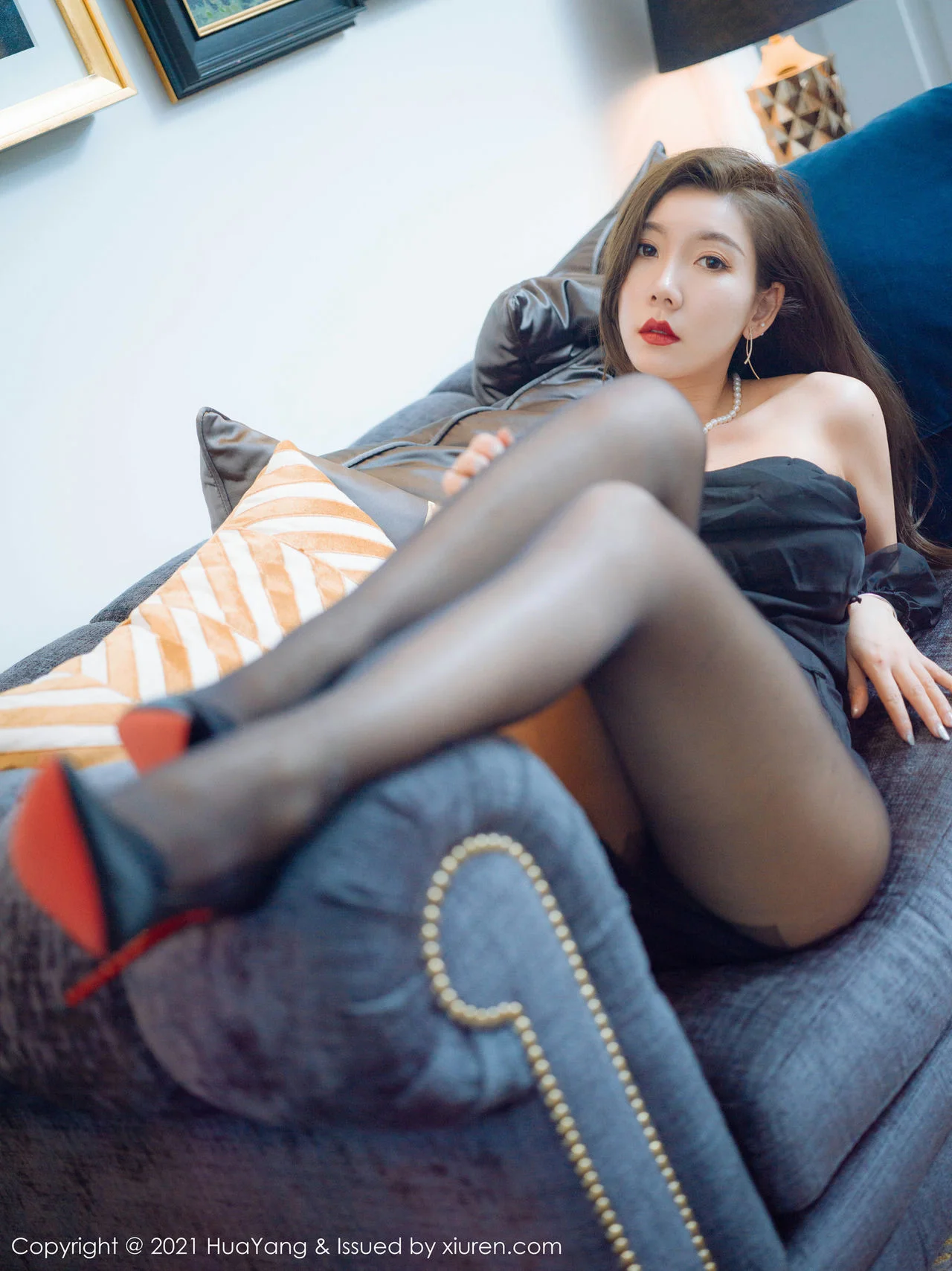 HuaYang 花漾show Vol.409 黑丝御姐 艾静香 澳门旅拍写真3 - 10