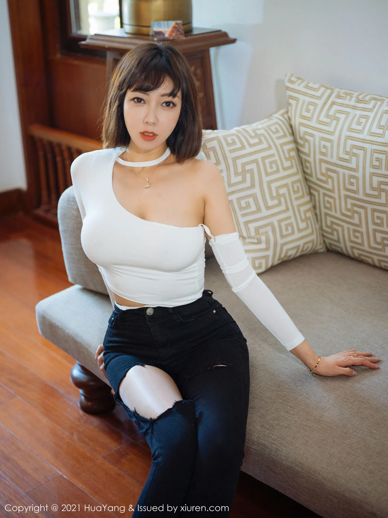 HuaYang 花漾show Vol.414 牛仔裤与朦胧丝袜 果儿Victoria 西双版... - 4