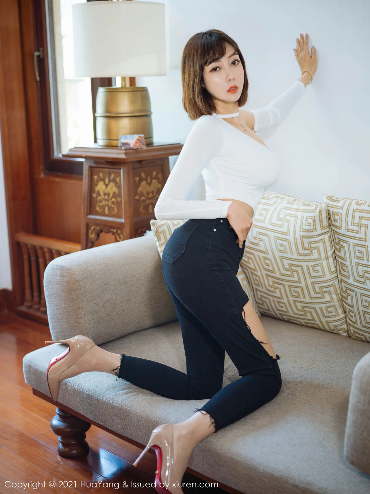 HuaYang 花漾show Vol.414 牛仔裤与朦胧丝袜 果儿Victoria 西双版... - 2