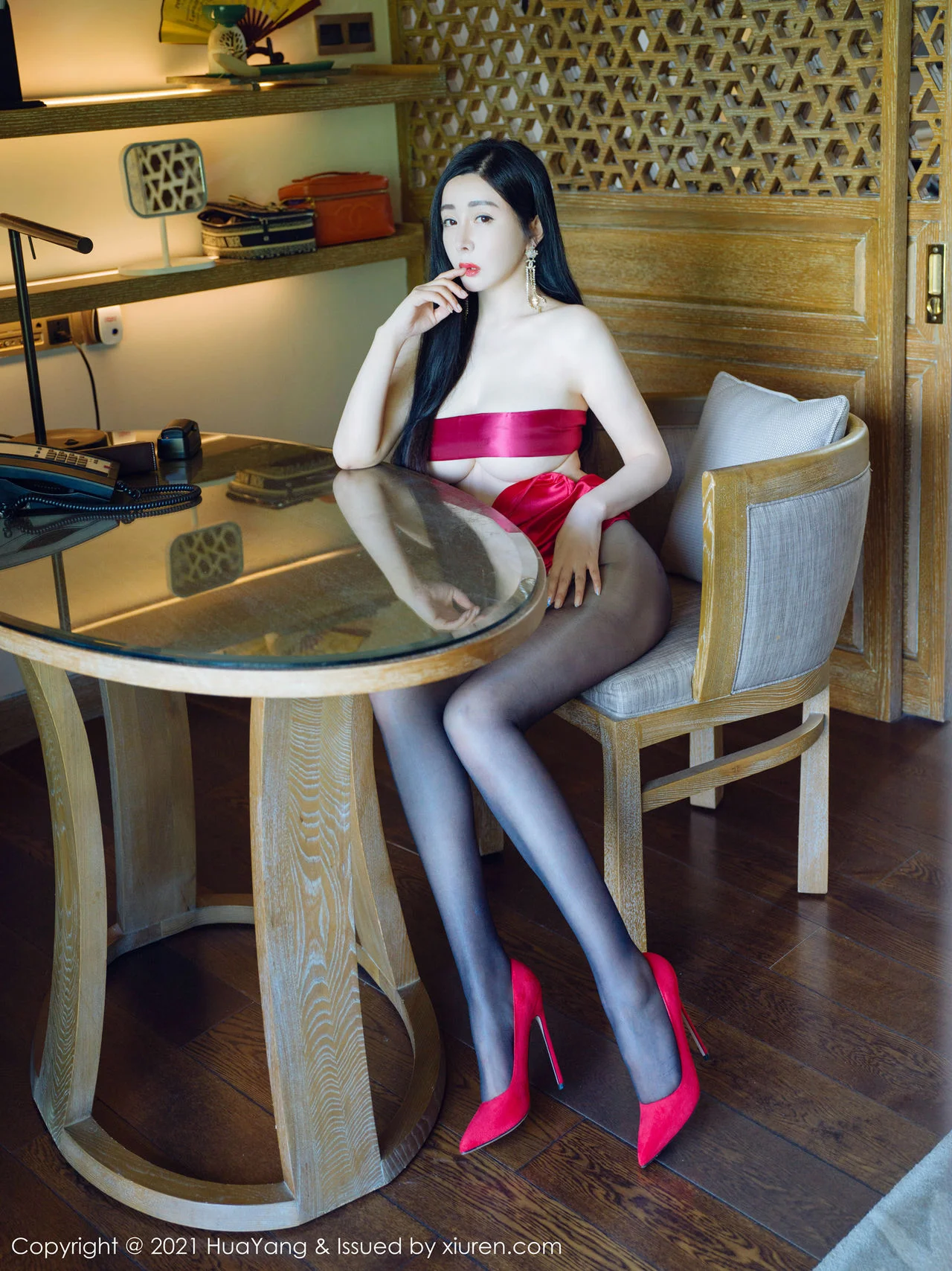 HuaYang 花漾show Vol.442 诱人吊裙 允爾 阳朔旅拍1 - 8