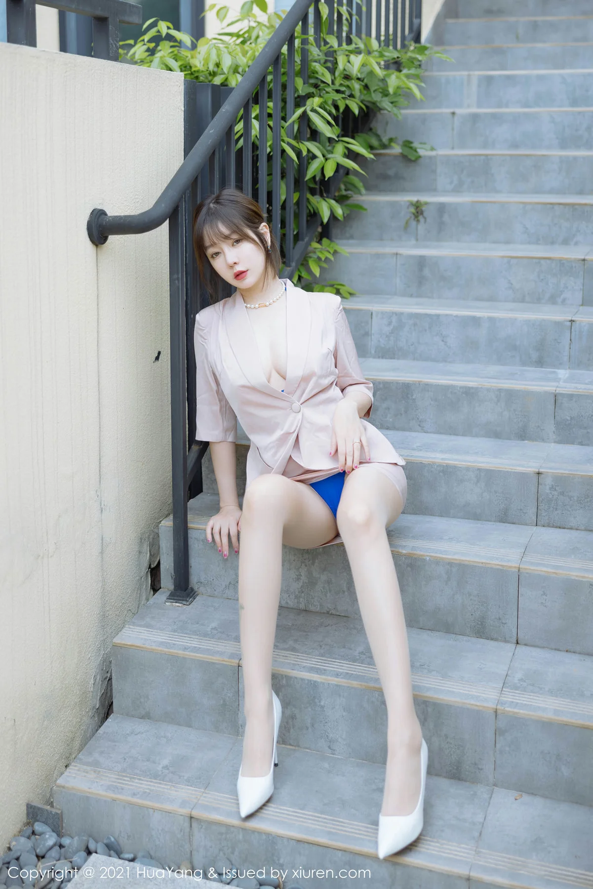 HuaYang 花漾show Vol.476 内衣套装 王雨纯 成都旅拍22 - 5