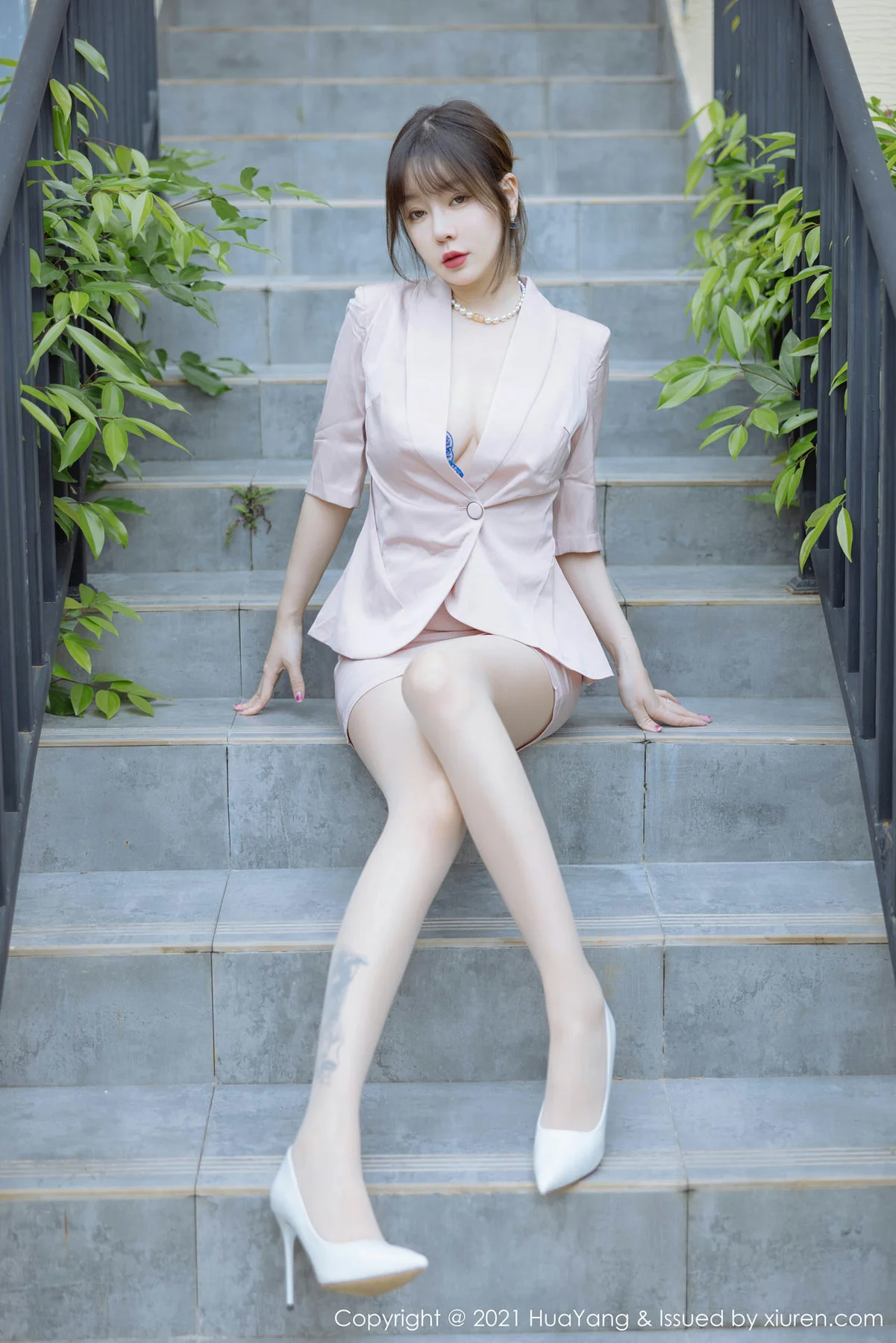 HuaYang 花漾show Vol.476 内衣套装 王雨纯 成都旅拍22 - 6