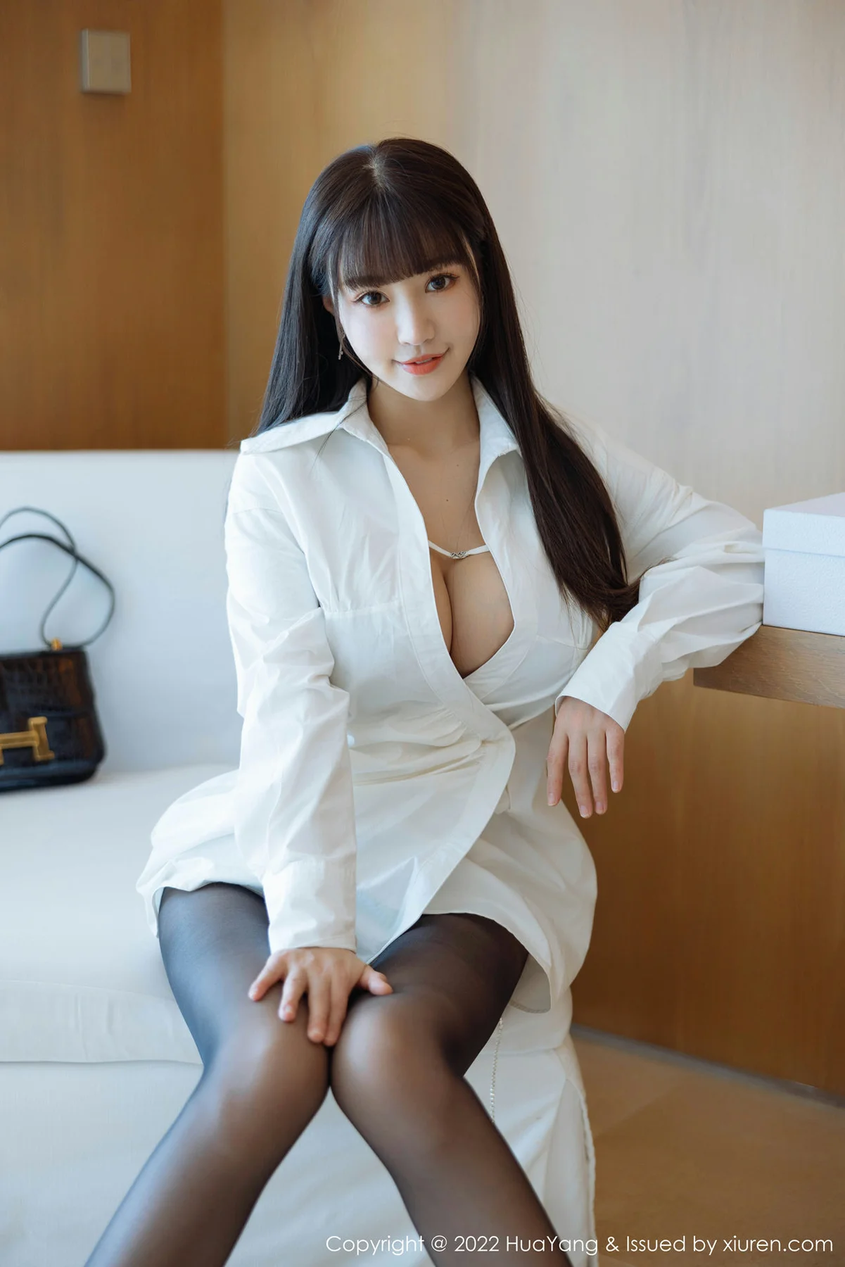 HuaYang 花漾show Vol.484 童颜巨乳 朱可儿Flora 三亚旅拍3 - 9