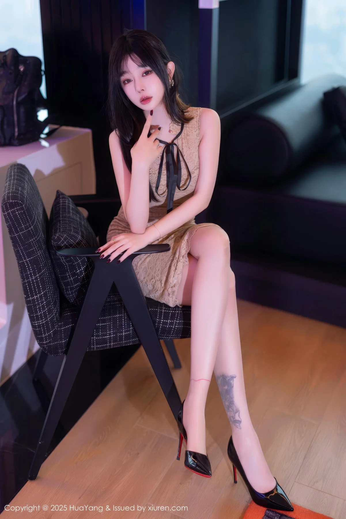 HuaYang 花漾show Vol.632 王雨纯 玉体翘臀美腿 - 1